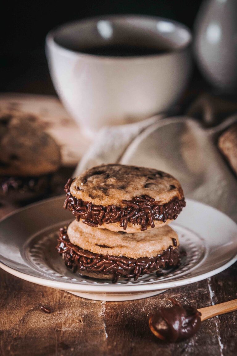 Galletas Chocochips rellenas de Brigadeiro