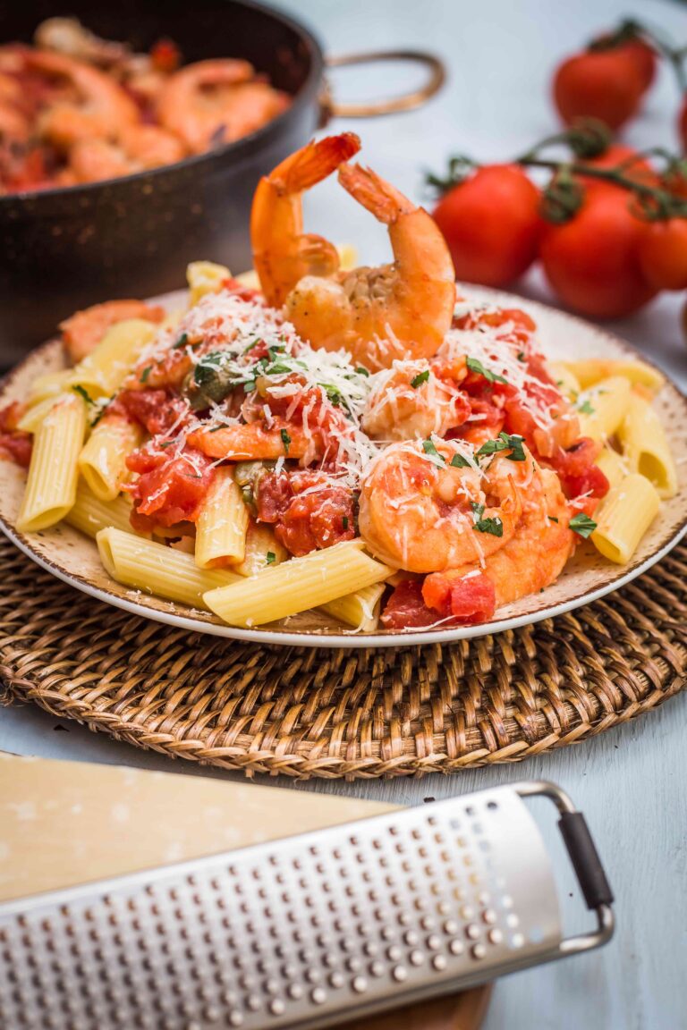 Macarrones de Salsa de Tomate y Camarones